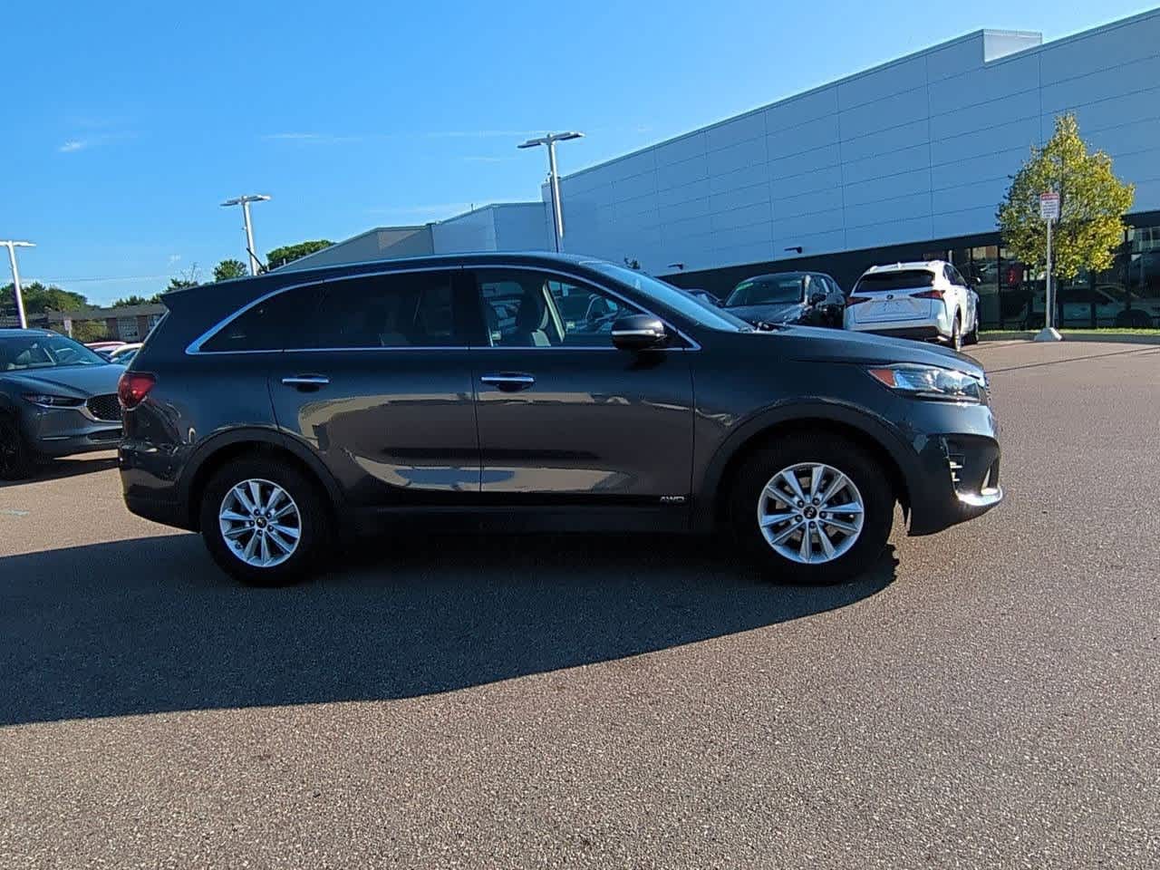 Thumbnail: 2019 Kia Sorento - 7