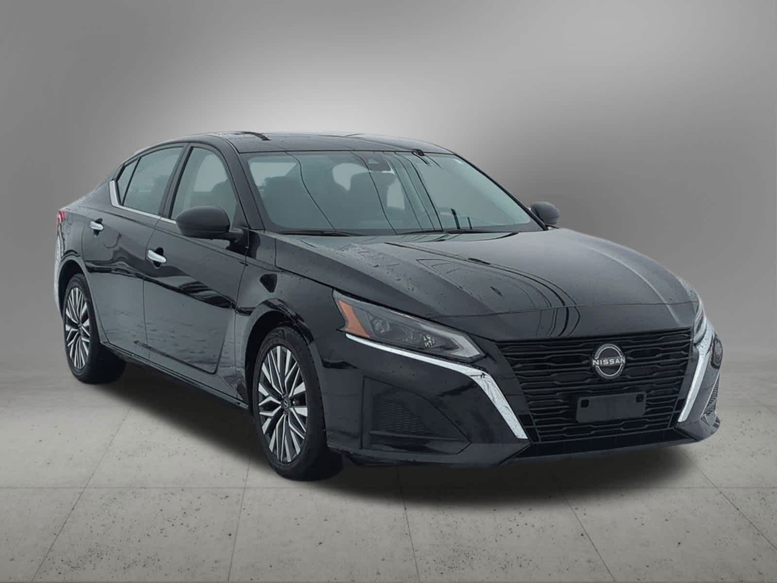 Thumbnail: 2024 Nissan Altima - 8