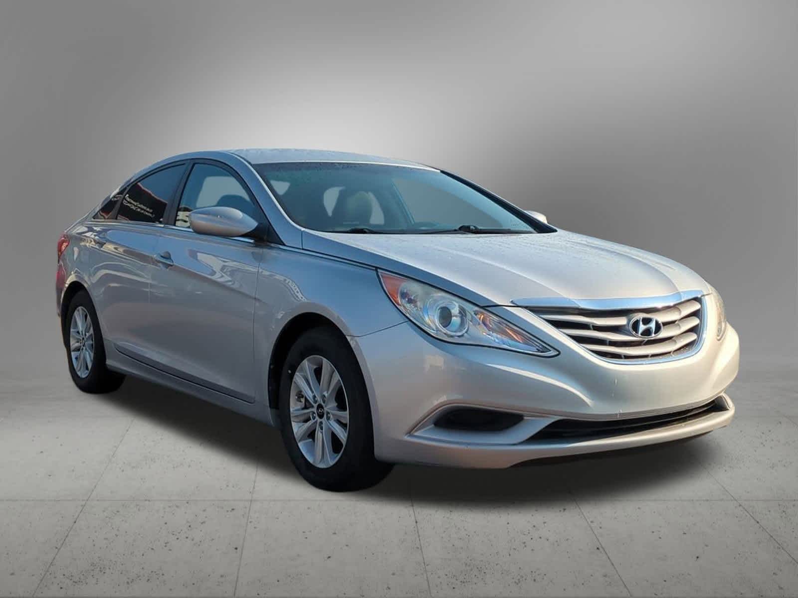Thumbnail: 2011 Hyundai Sonata - 8