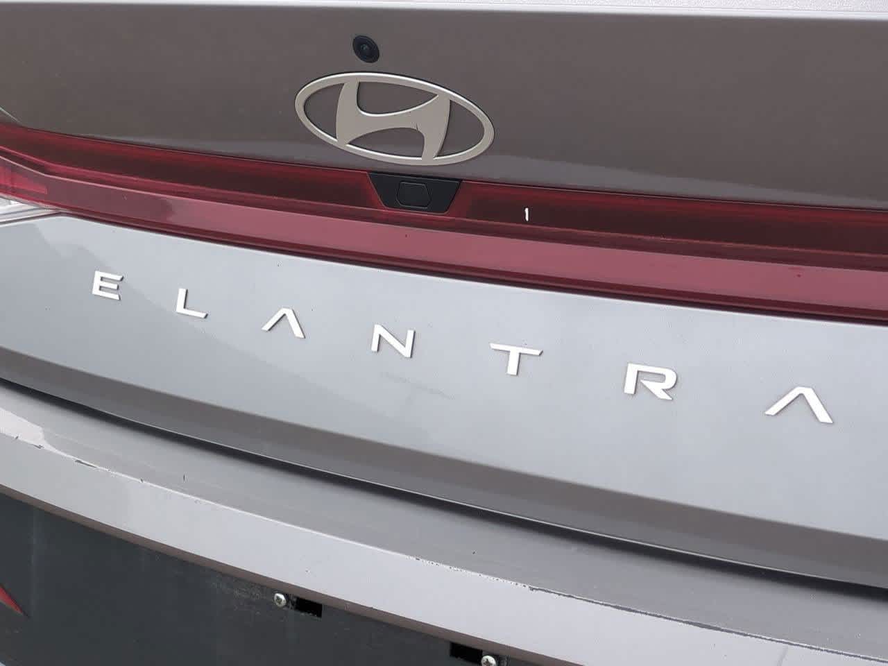 Thumbnail: 2024 Hyundai Elantra - 12