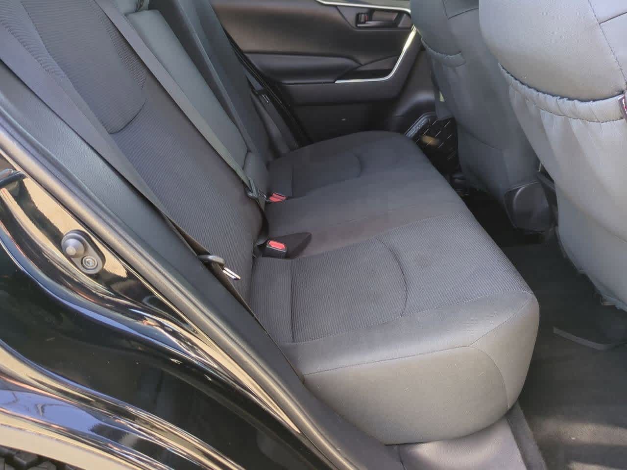 Thumbnail: 2020 Toyota RAV4 - 18