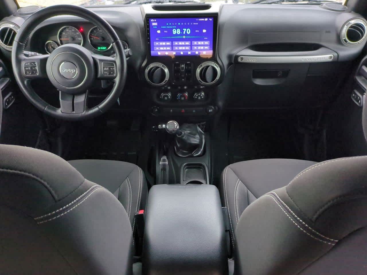 Thumbnail: 2017 Jeep Wrangler - 15