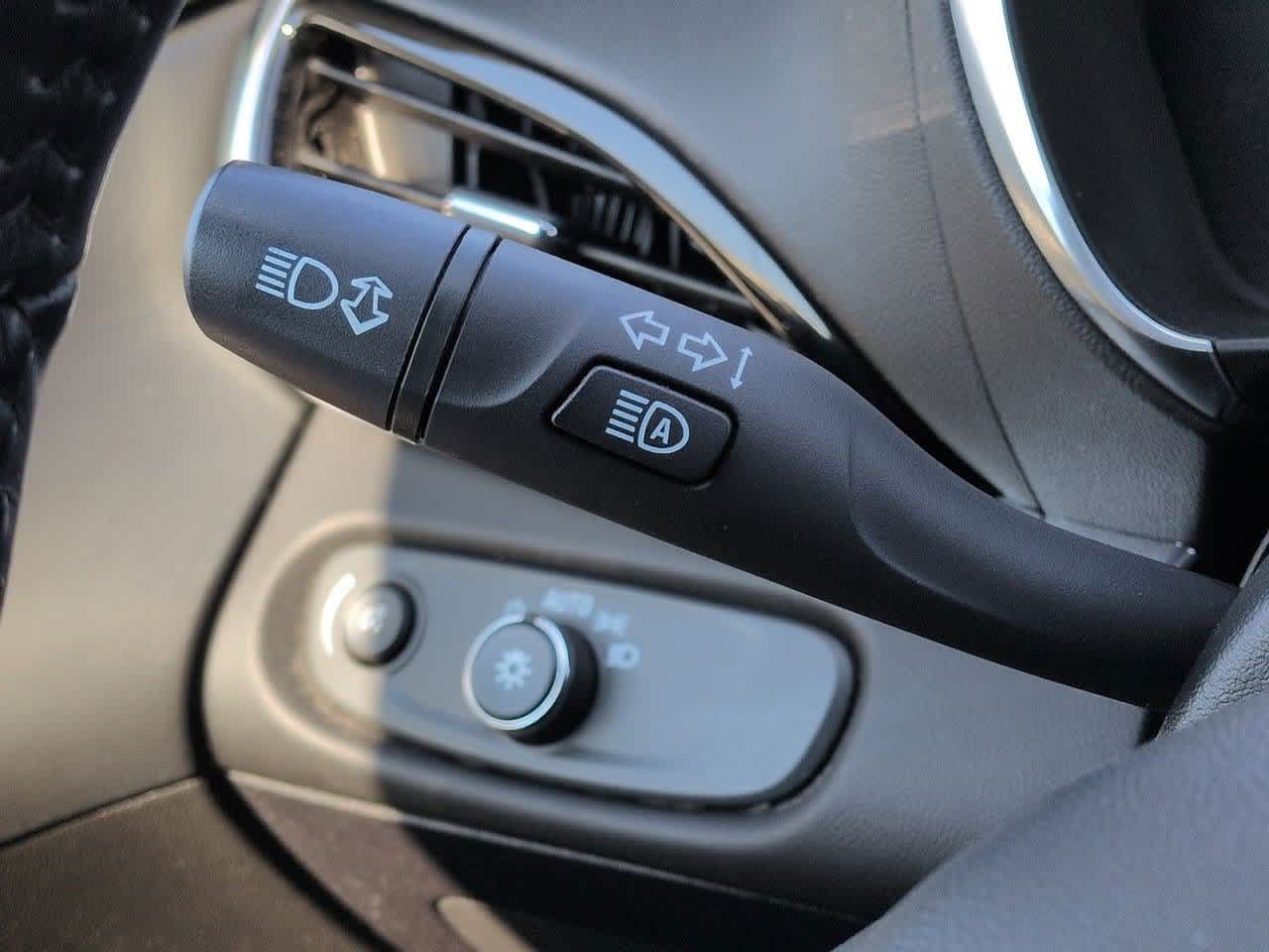 Thumbnail: 2017 Chevrolet Volt - 26