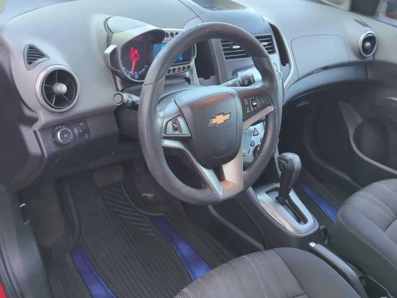 2013 Chevrolet Sonic LT photo 2