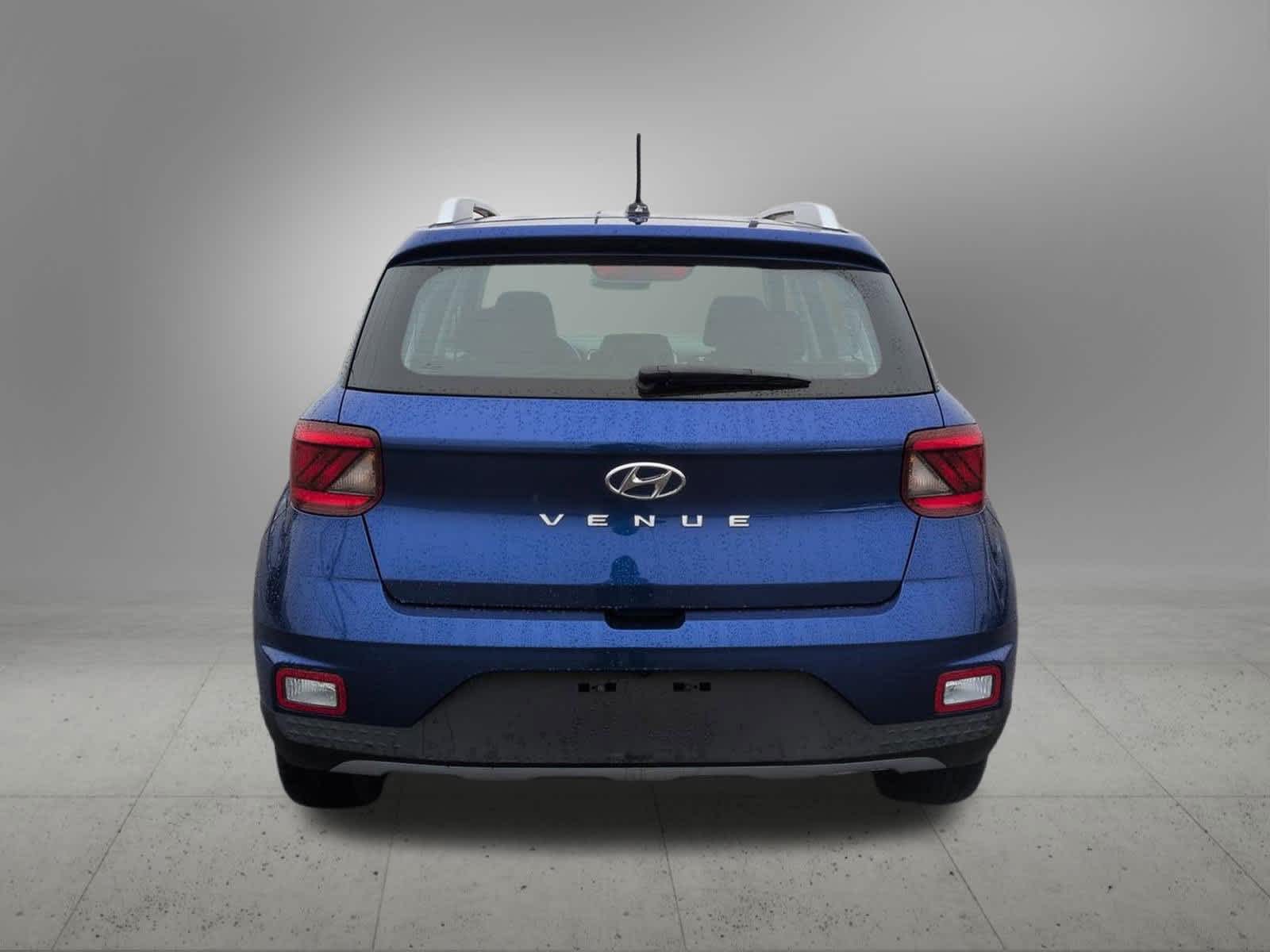 Thumbnail: 2023 Hyundai Venue - 5