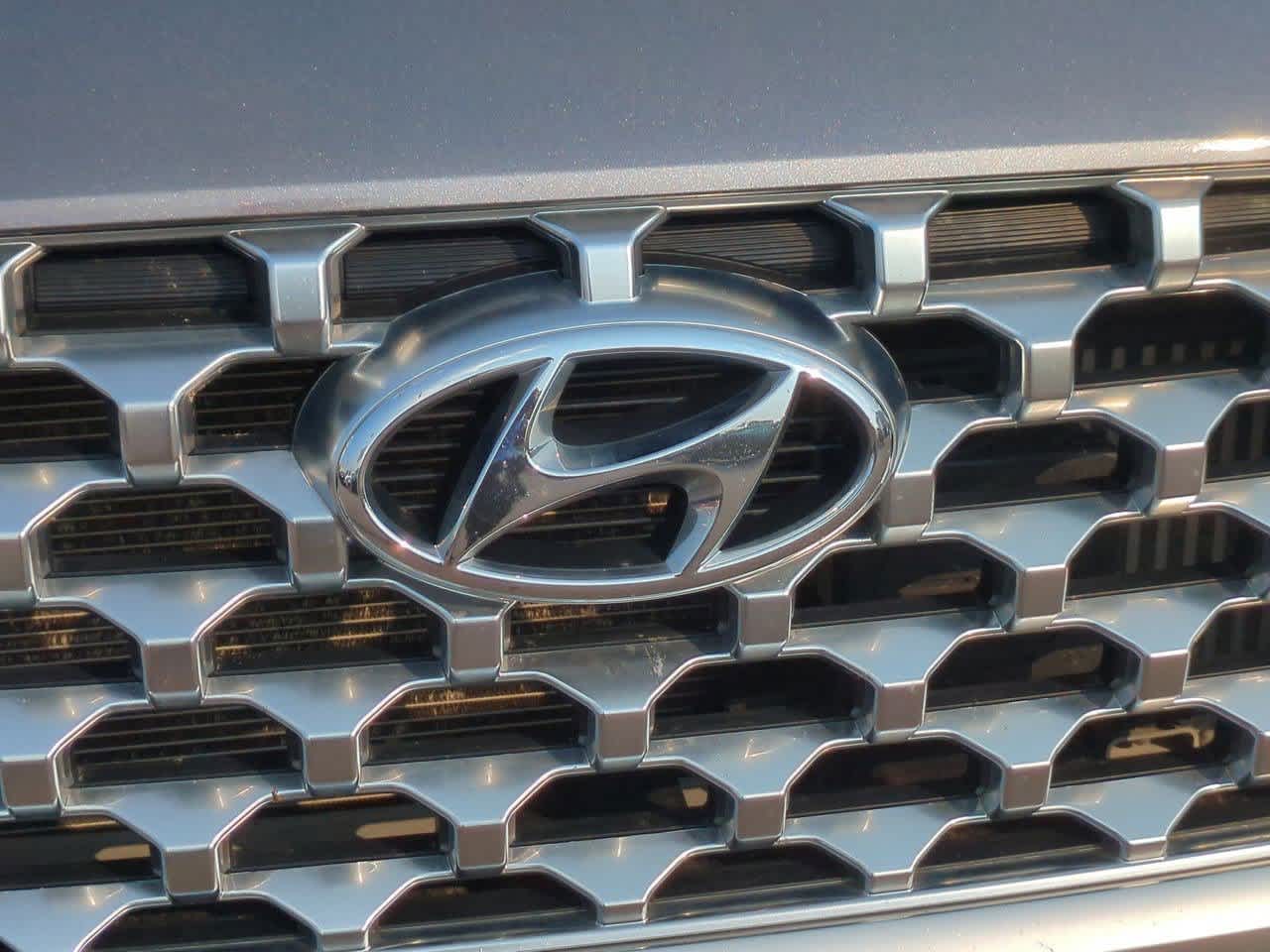 Thumbnail: 2021 Hyundai Santa Fe - 10
