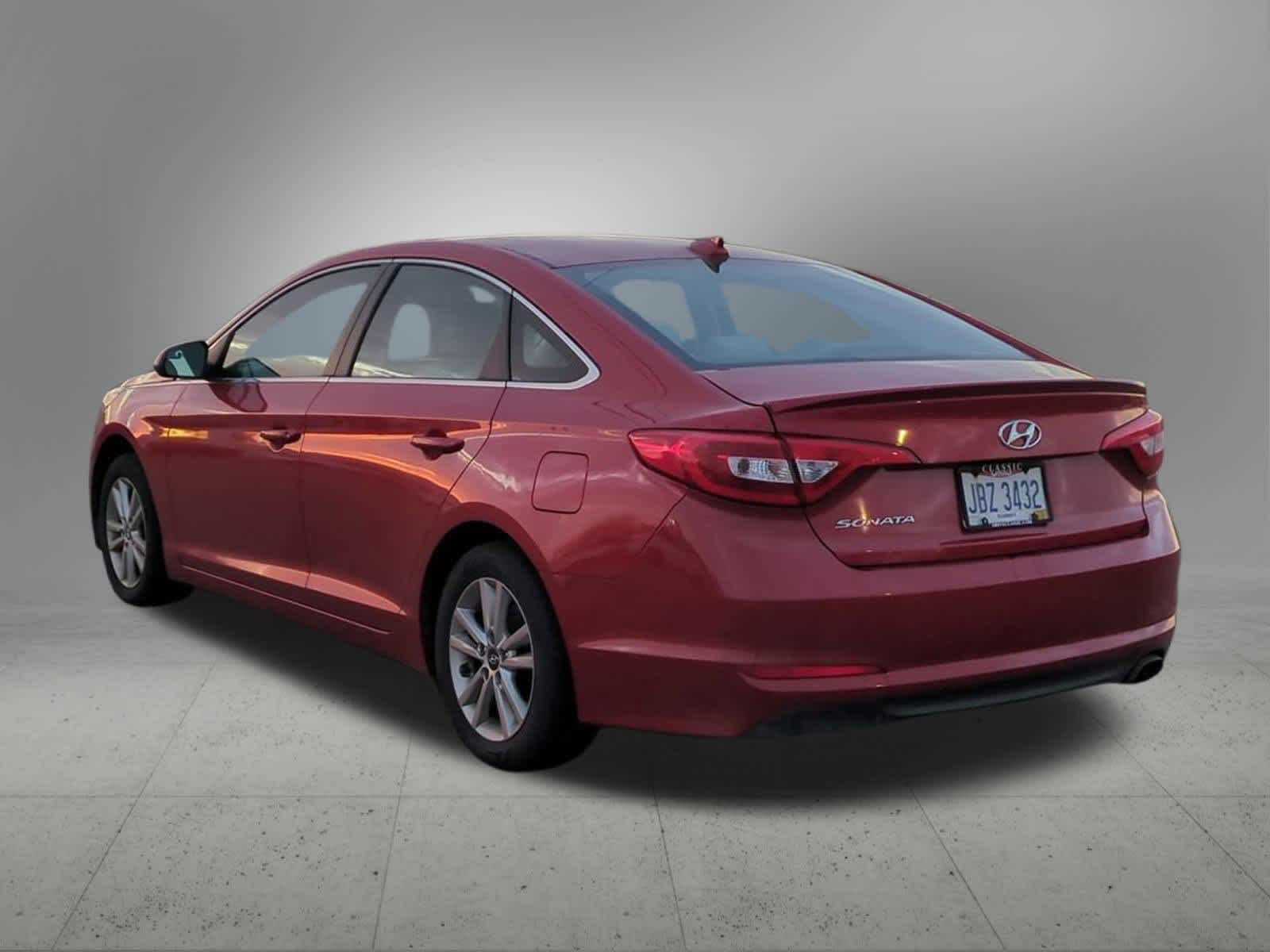 Thumbnail: 2017 Hyundai Sonata - 4