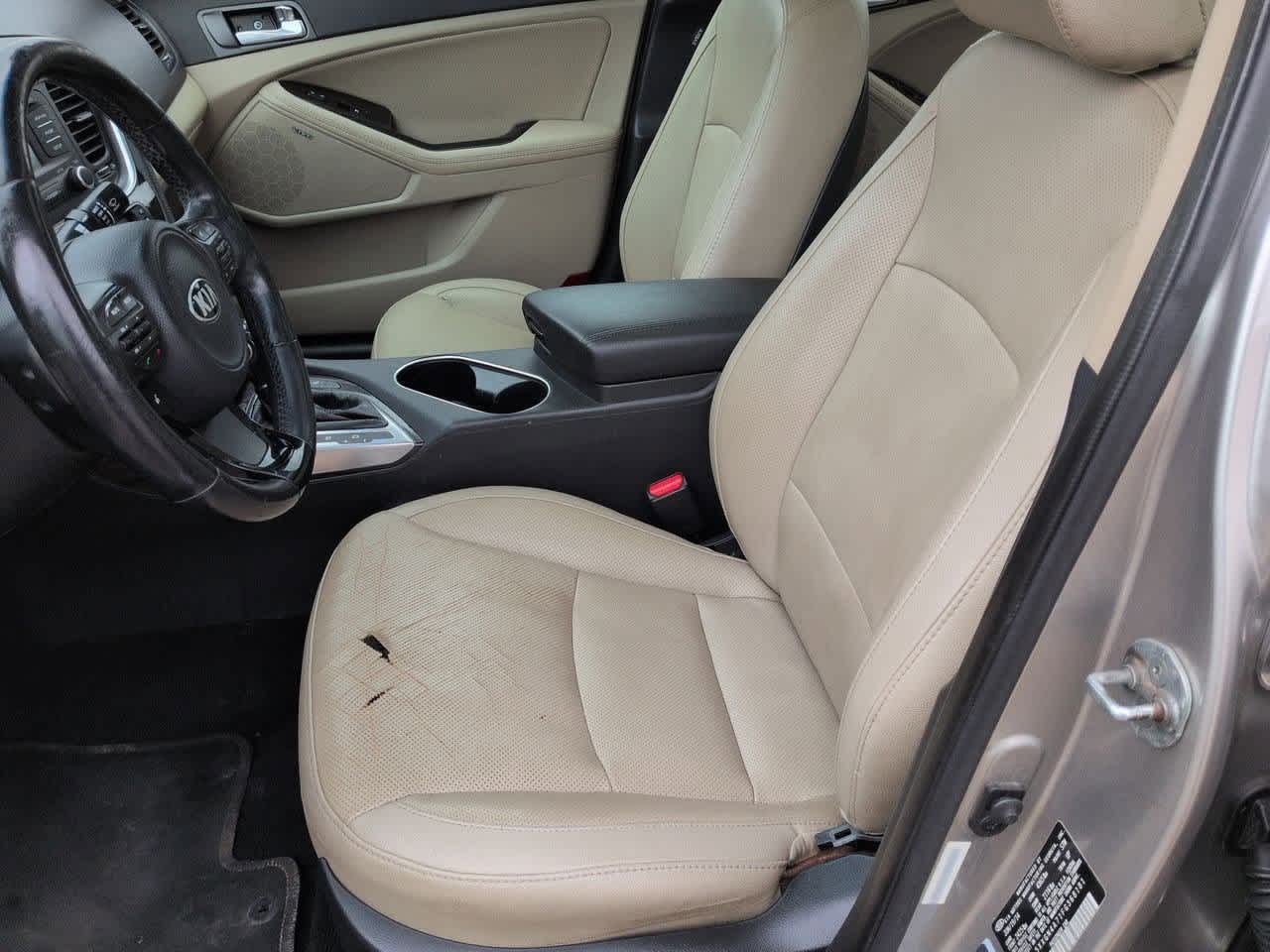 Thumbnail: 2015 Kia Optima - 16