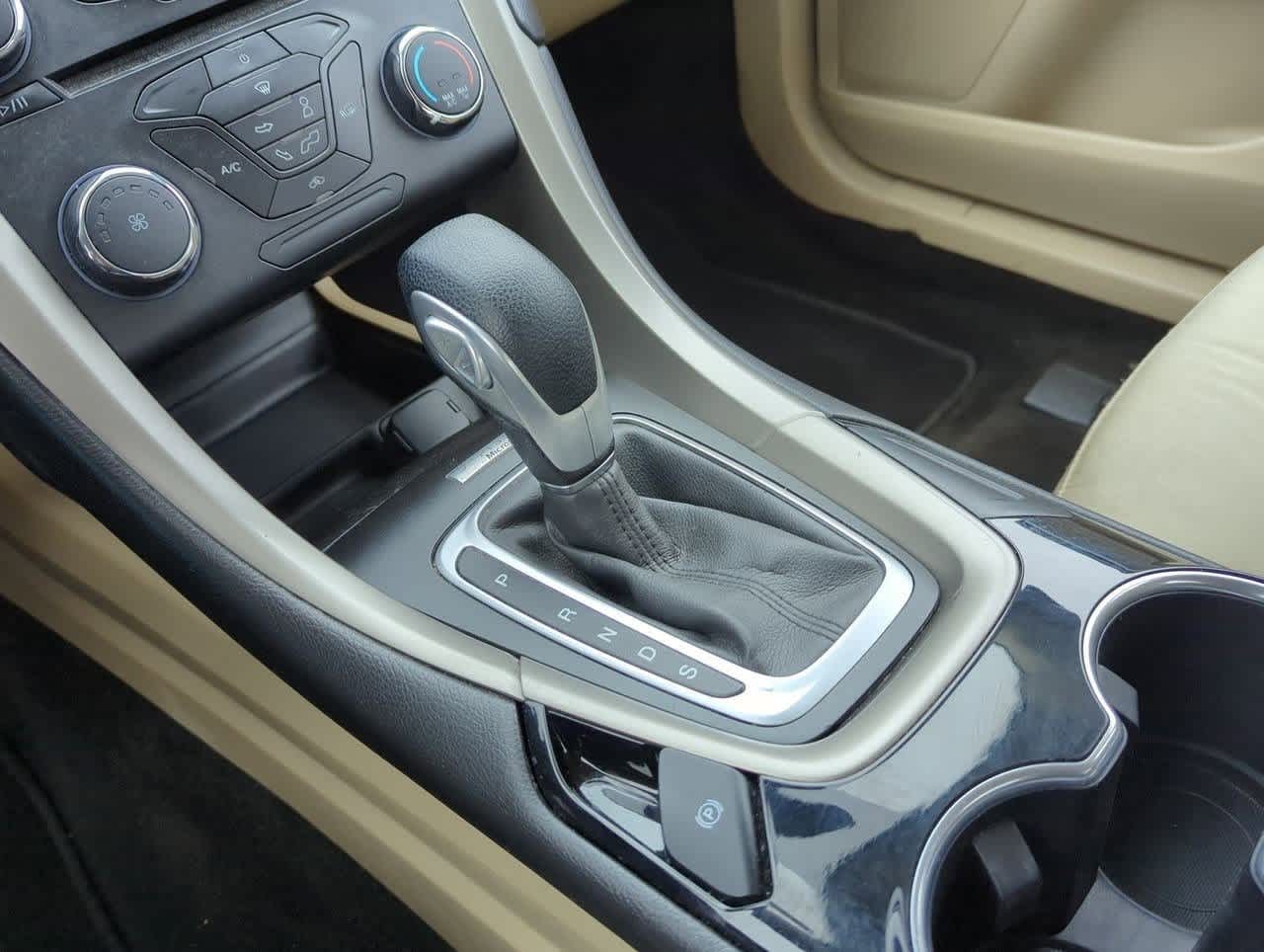 Thumbnail: 2015 Ford Fusion - 28
