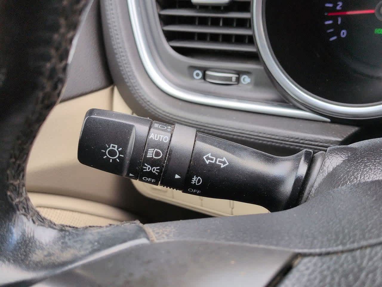 Thumbnail: 2015 Kia Optima - 27