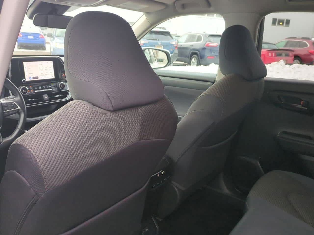 Thumbnail: 2023 Toyota Highlander - 17