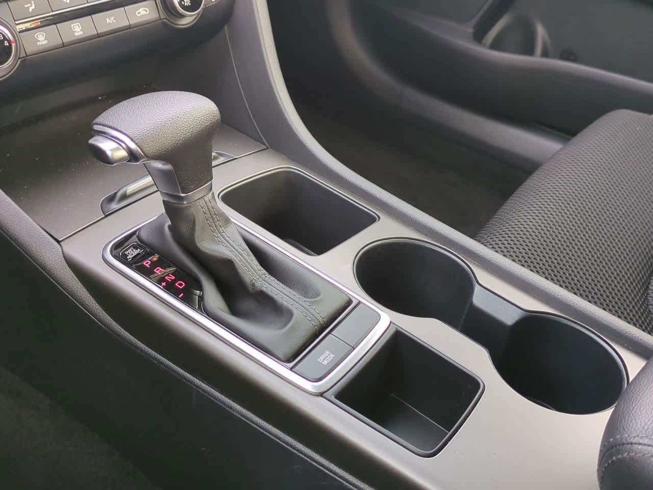 Thumbnail: 2020 Kia Optima - 29