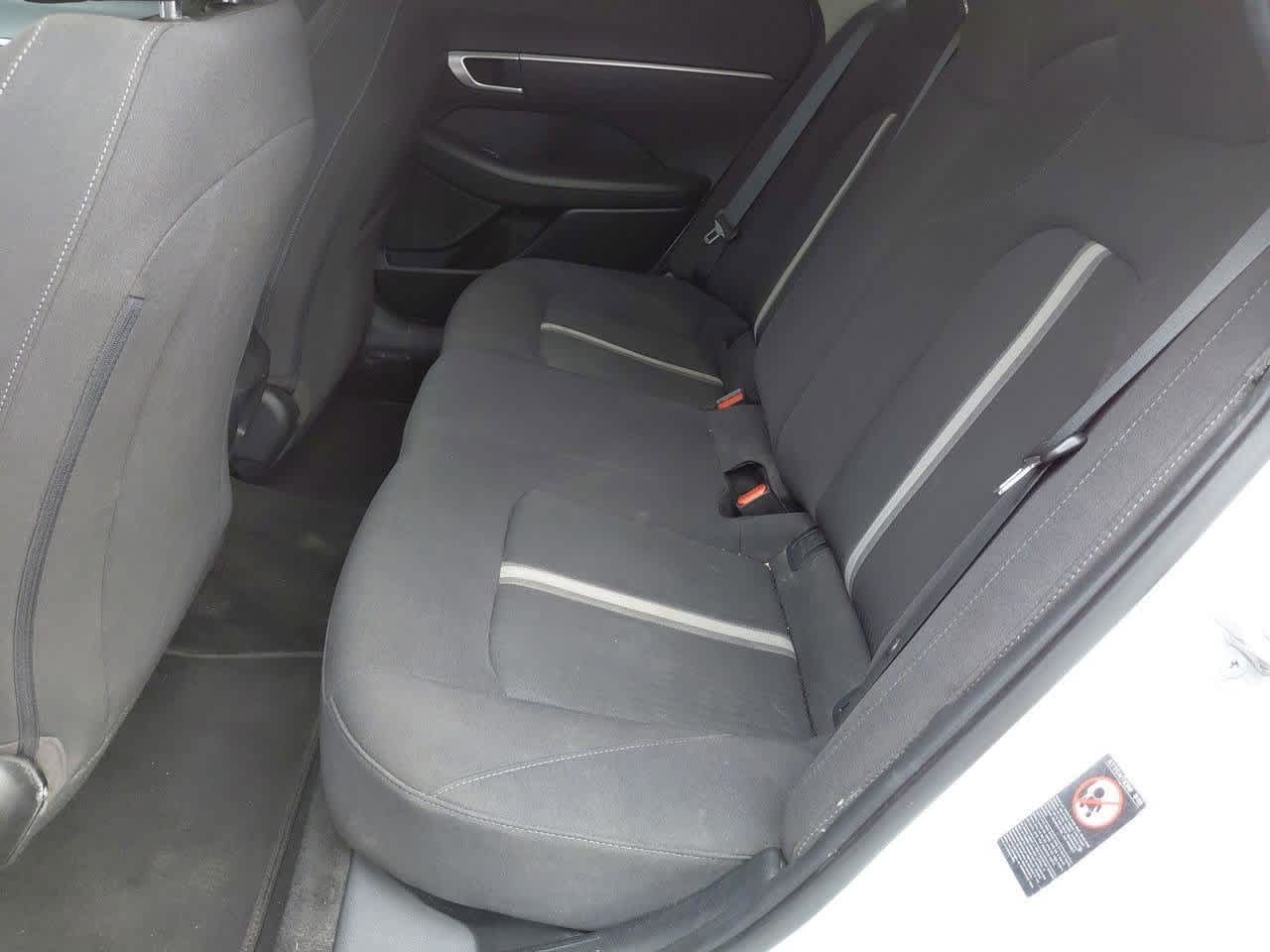 2023 Hyundai Sonata SE 17
