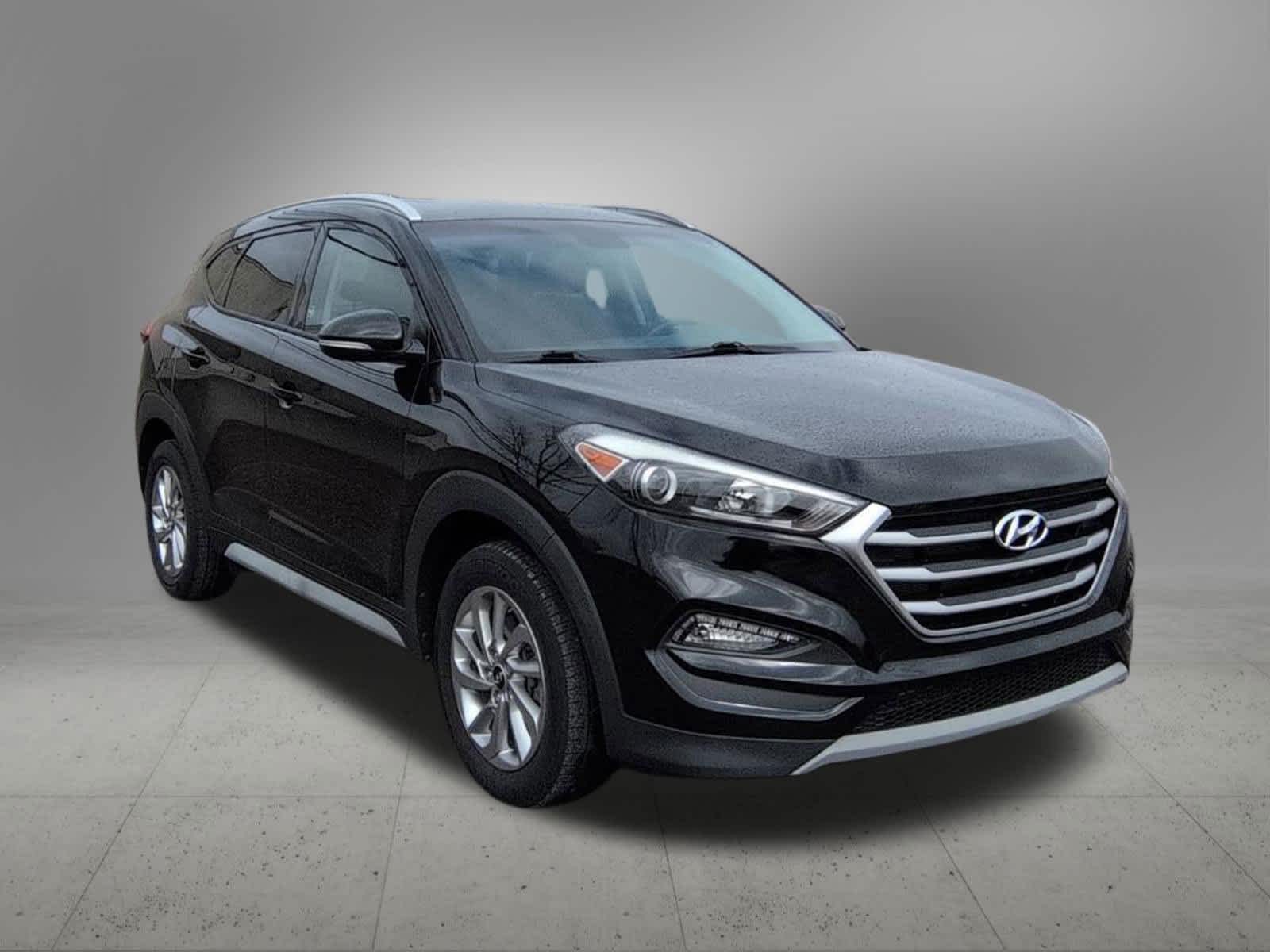 Thumbnail: 2017 Hyundai Tucson - 8