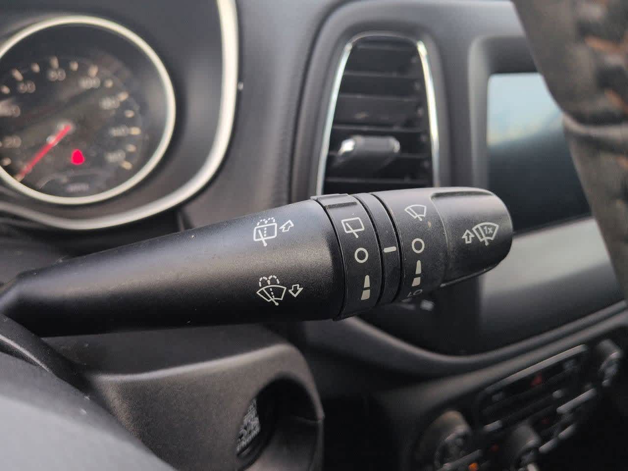 Thumbnail: 2019 Jeep Compass - 25