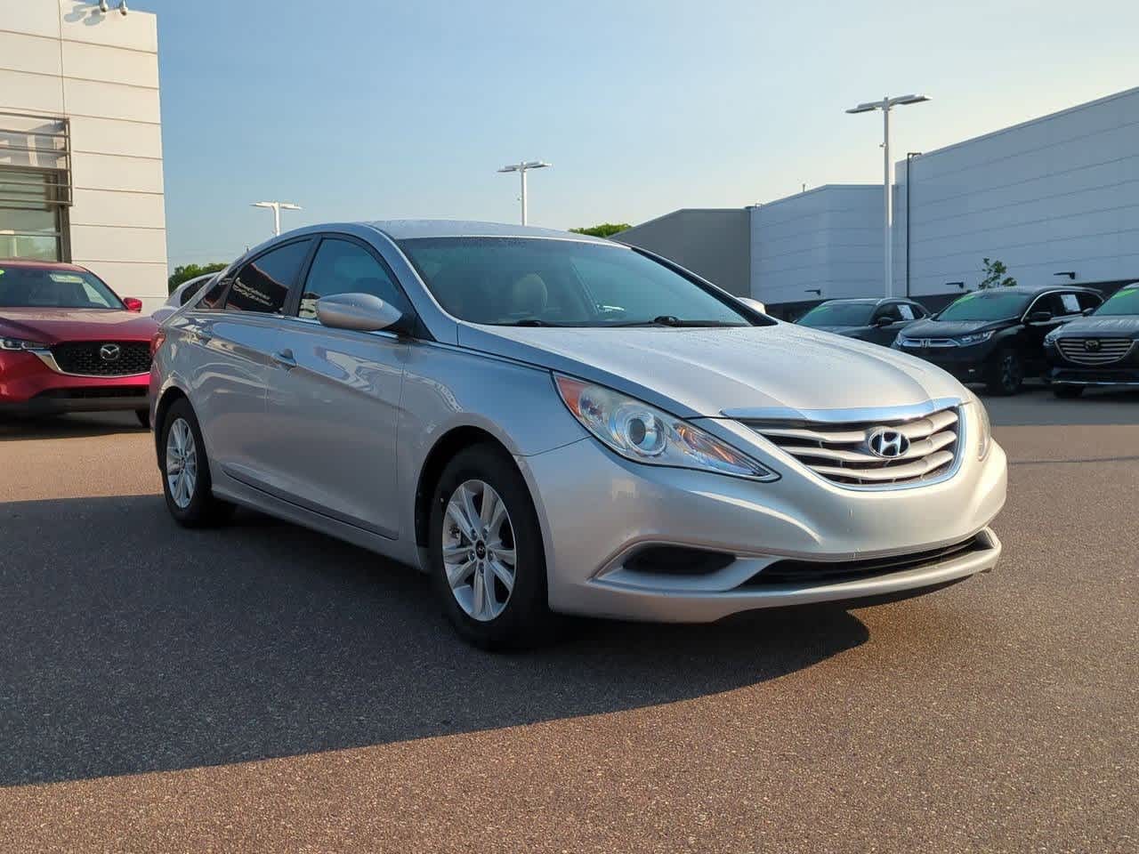 Thumbnail: 2011 Hyundai Sonata - 8