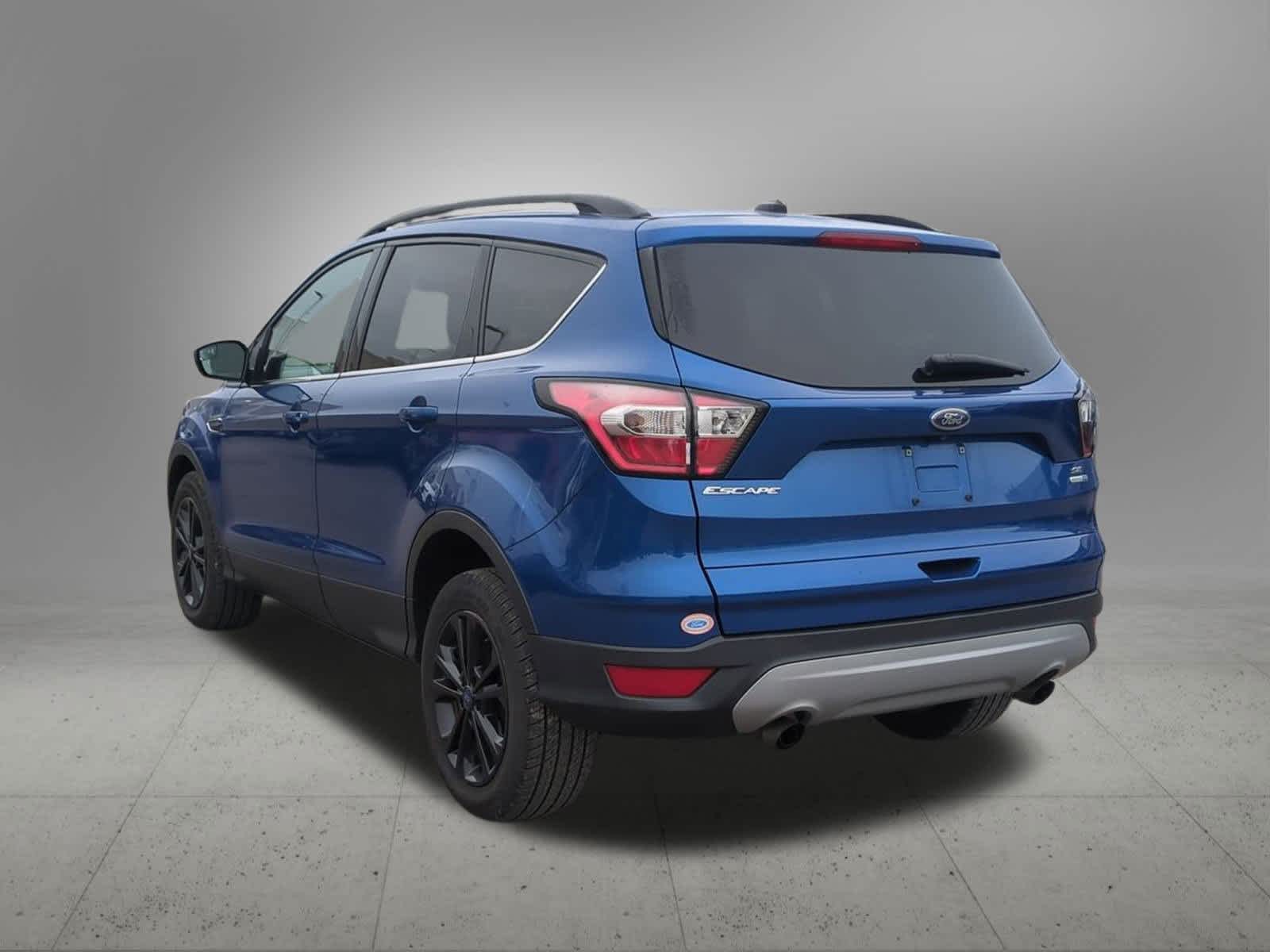 Thumbnail: 2018 Ford Escape - 4