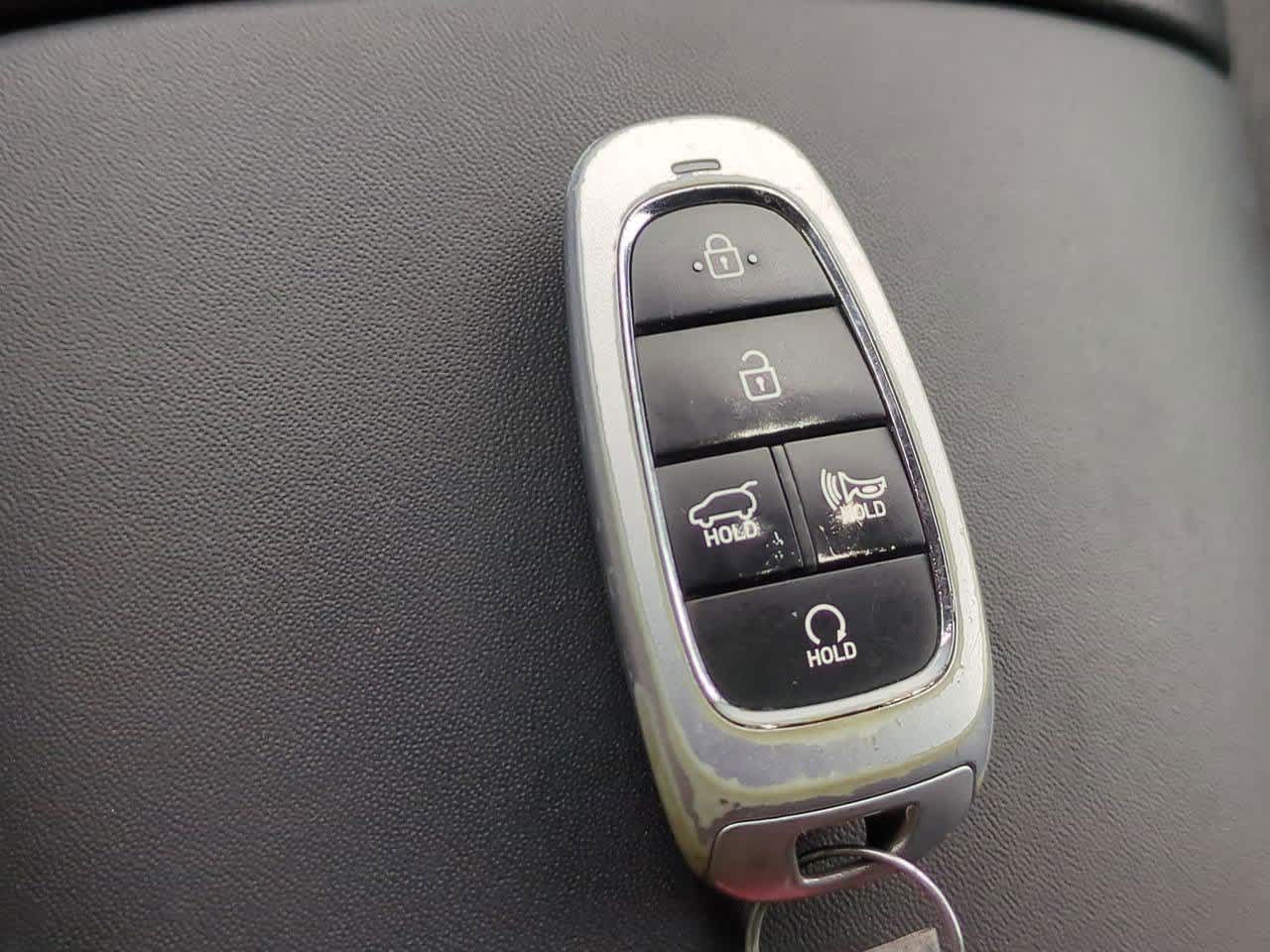 Thumbnail: 2022 Hyundai Santa Fe - 32