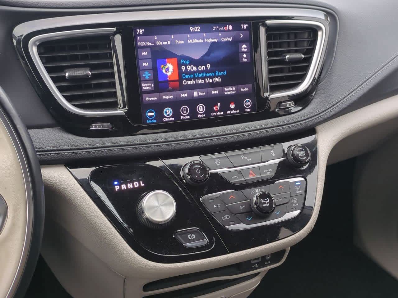 Thumbnail: 2020 Chrysler Pacifica - 28