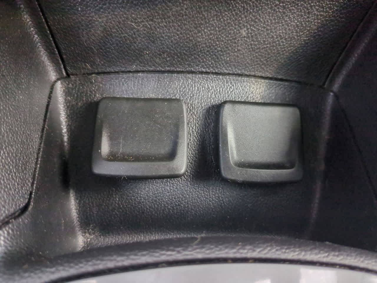 Thumbnail: 2018 Chevrolet Cruze - 28