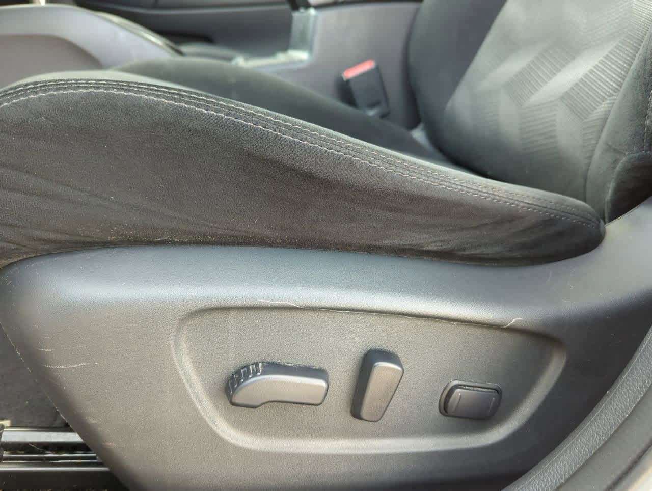 2014 Nissan Rogue SV 15
