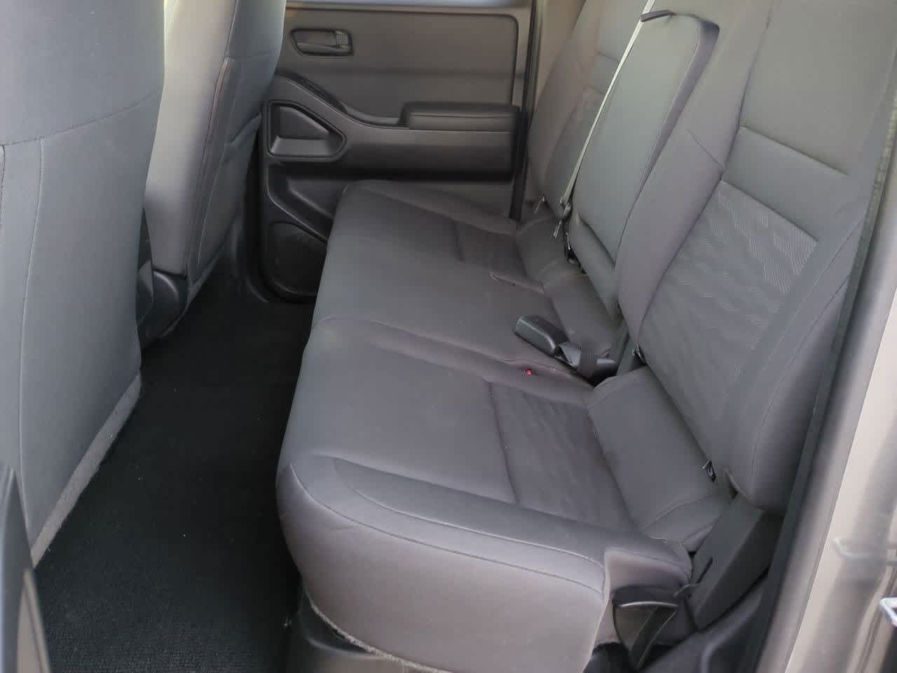 Thumbnail: 2022 Nissan Frontier - 18