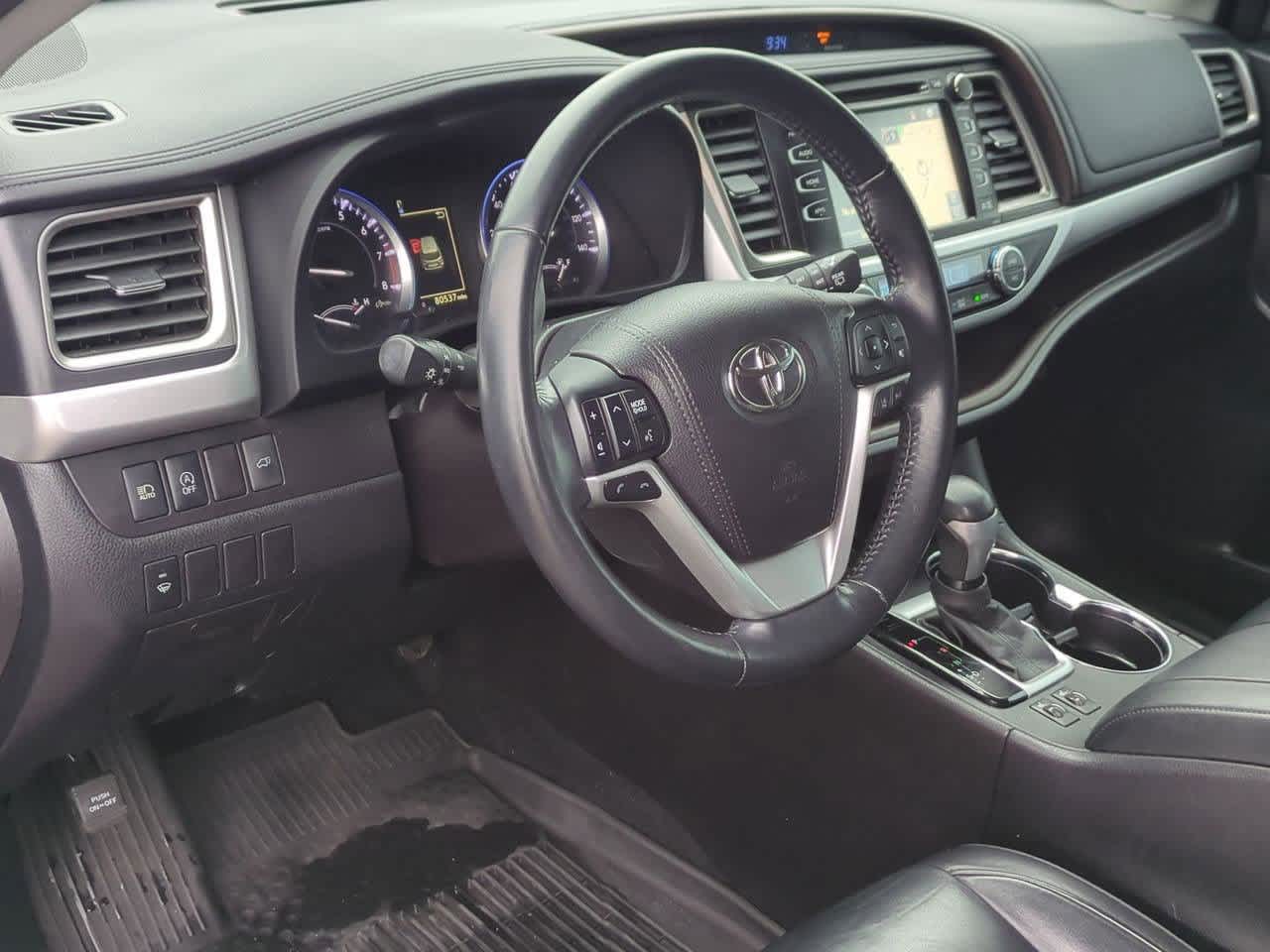 Thumbnail: 2017 Toyota Highlander - 2