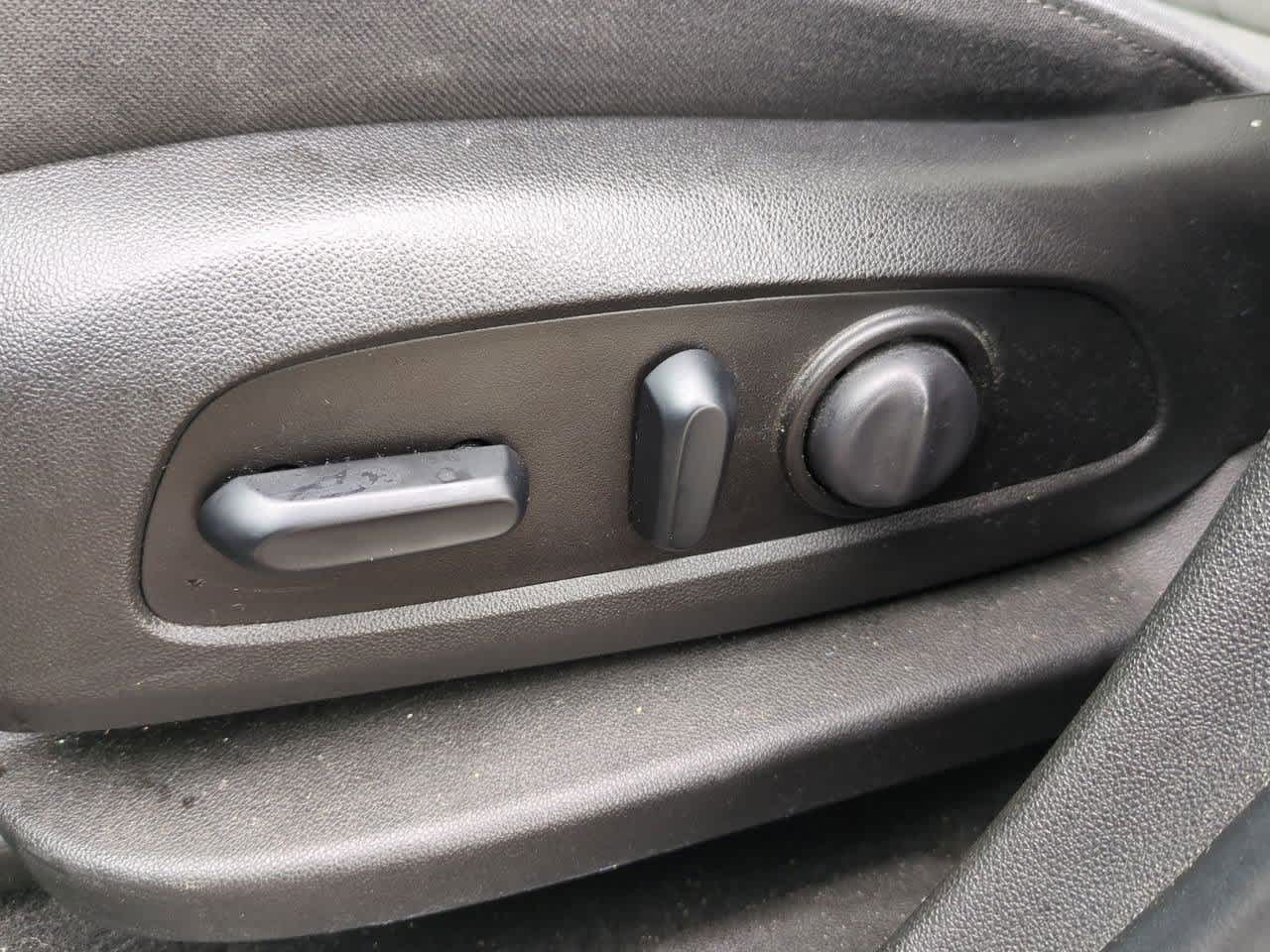 Thumbnail: 2019 Chevrolet Equinox - 16