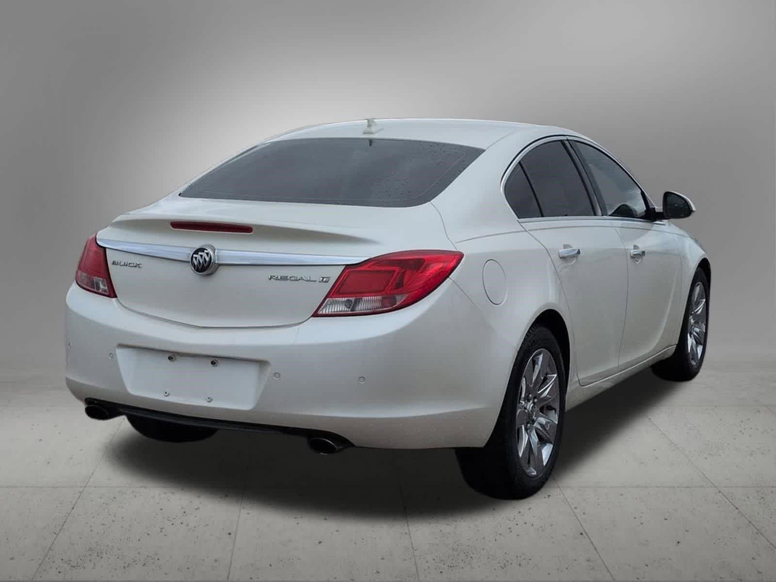 Thumbnail: 2013 Buick Regal - 6