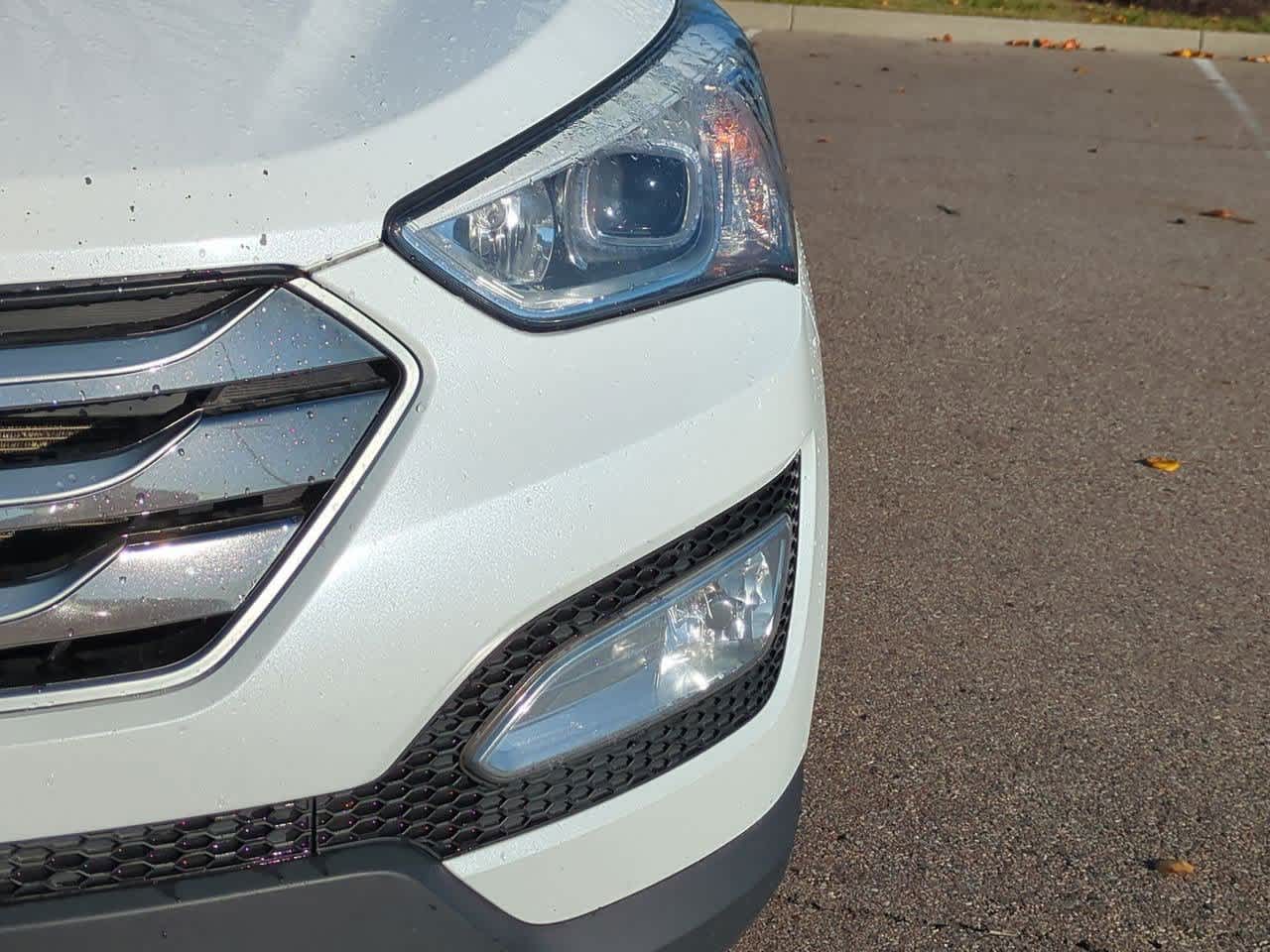 Thumbnail: 2016 Hyundai Santa Fe - 10