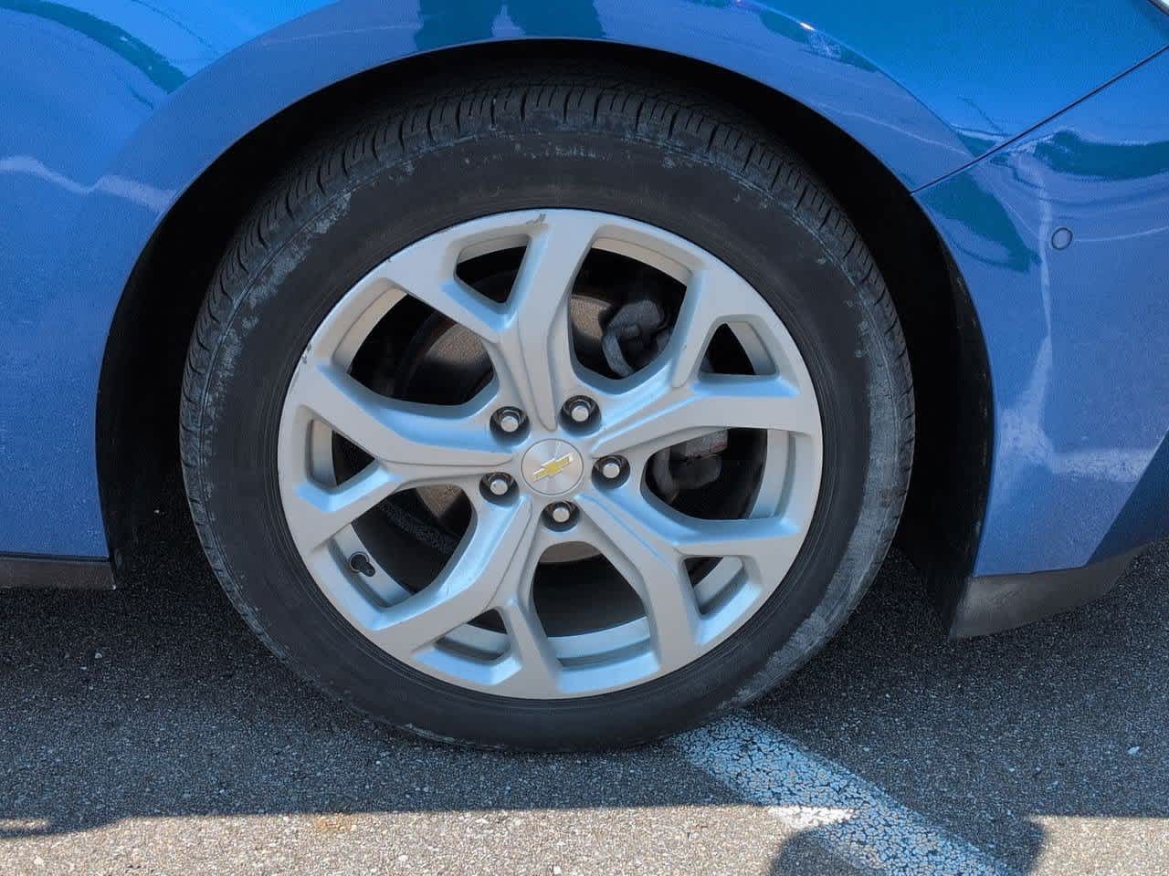 Thumbnail: 2017 Chevrolet Volt - 13