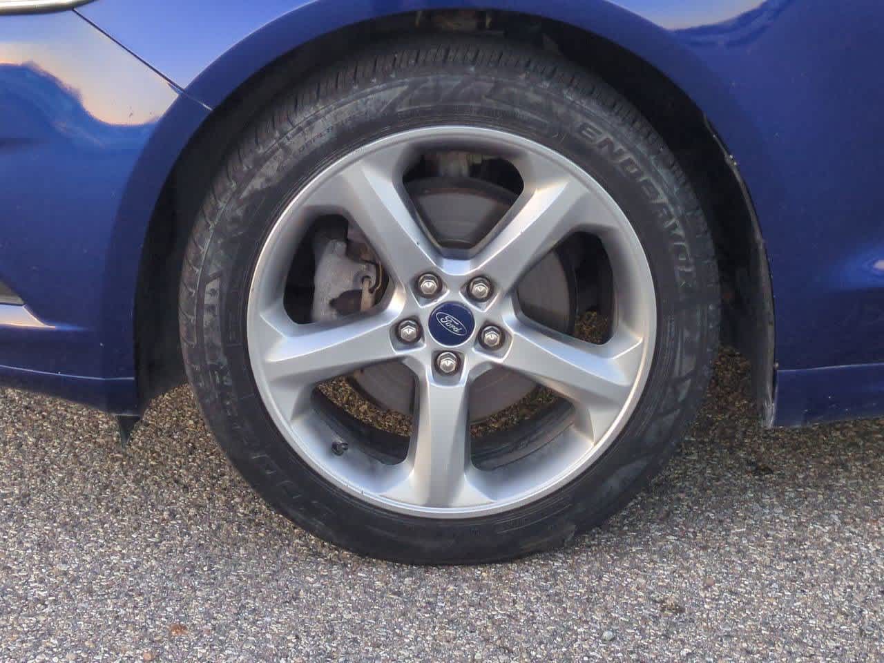 Thumbnail: 2015 Ford Fusion - 13