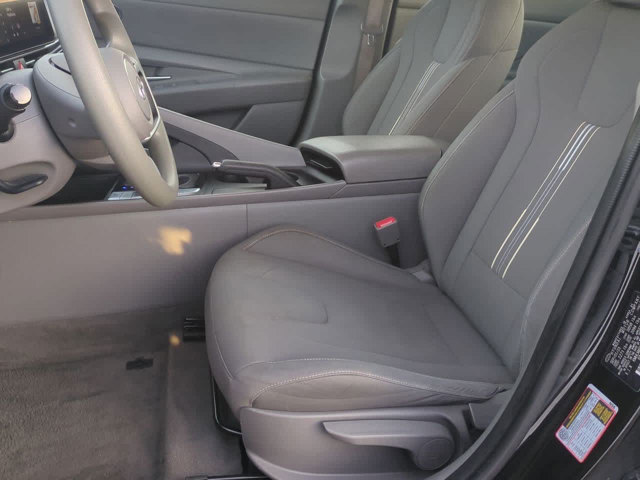 Thumbnail: 2024 Hyundai Elantra - 15