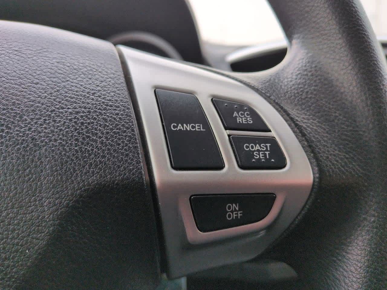 Thumbnail: 2014 Mitsubishi Lancer - 24