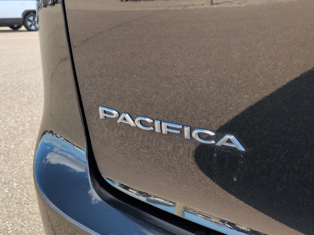 Thumbnail: 2020 Chrysler Pacifica - 12