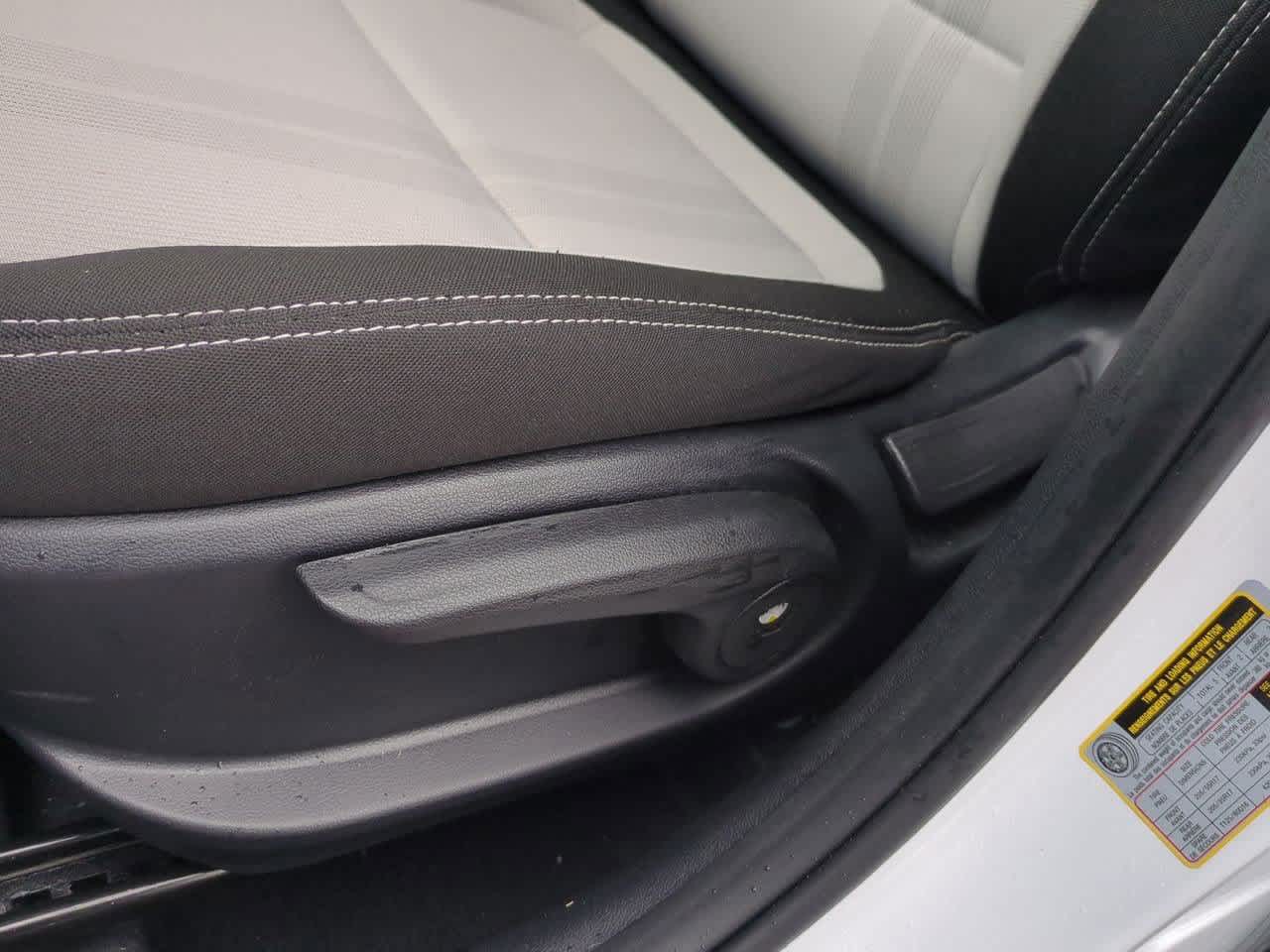 Thumbnail: 2024 Hyundai Venue - 16