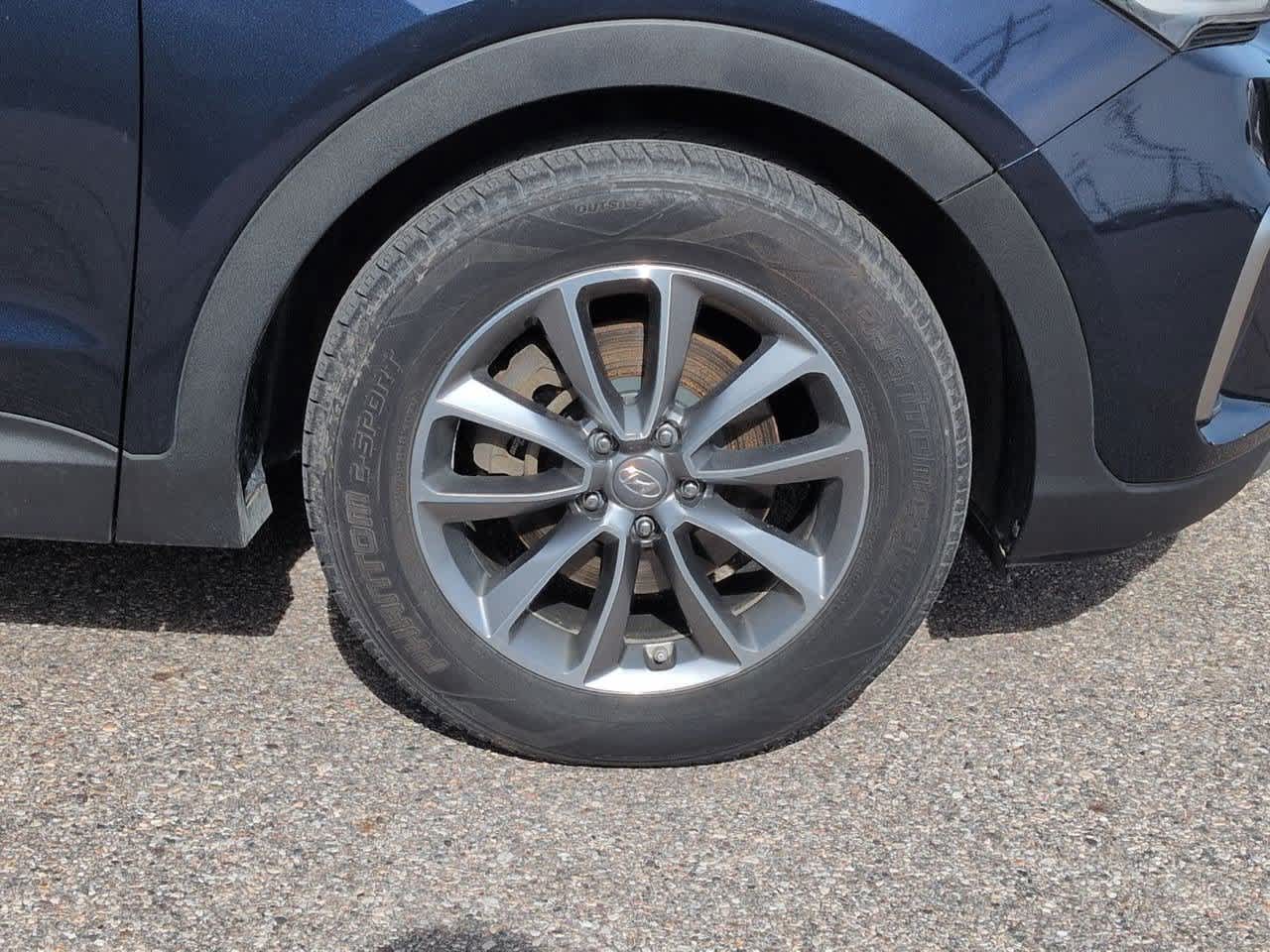 Thumbnail: 2017 Hyundai Santa Fe - 13