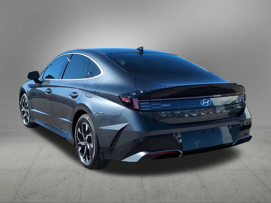 Certified 2025 Hyundai Sonata SEL Sedan
