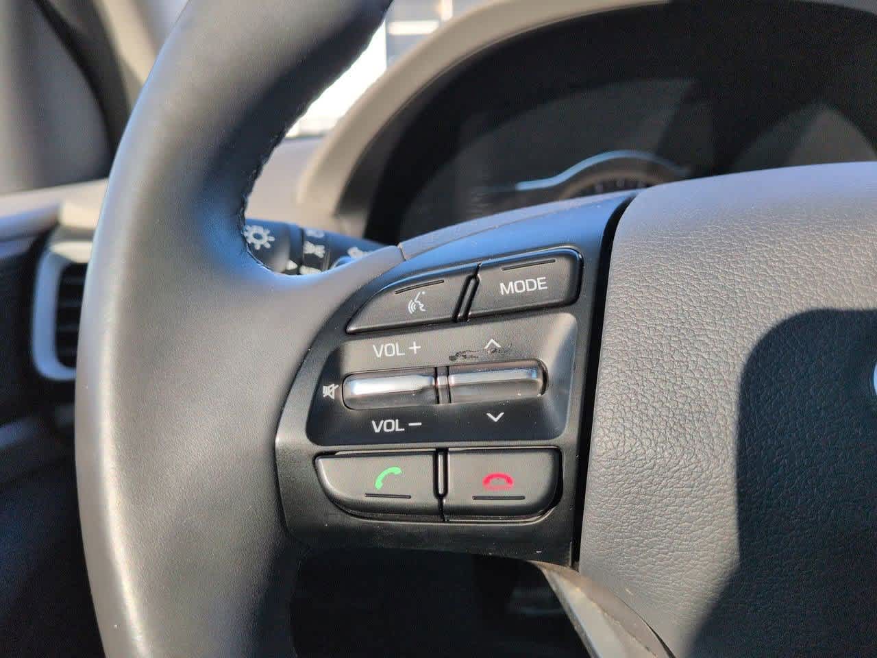 Thumbnail: 2018 Hyundai Ioniq - 24