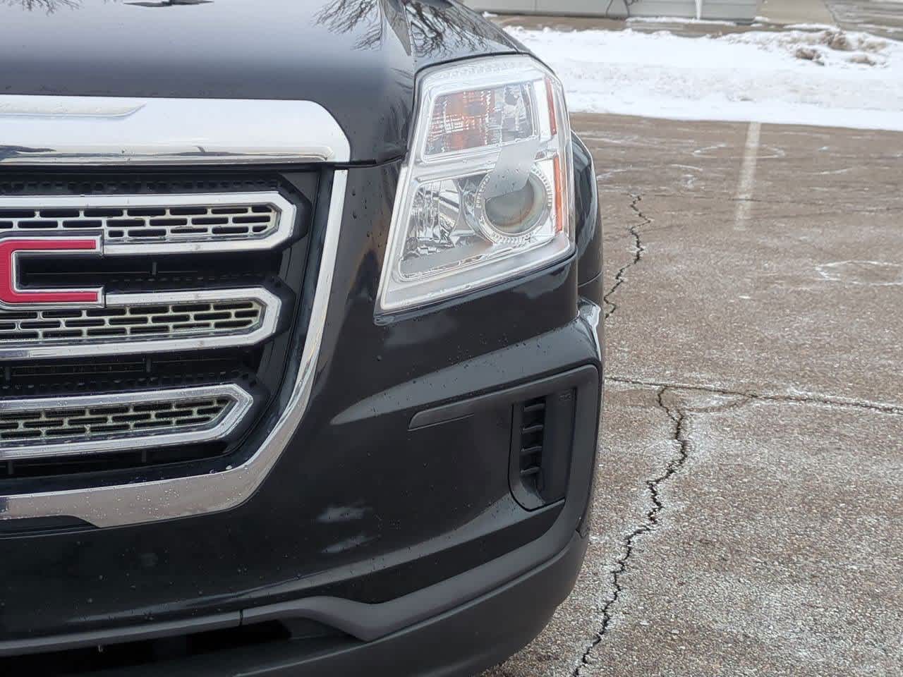 Thumbnail: 2017 GMC Terrain - 10