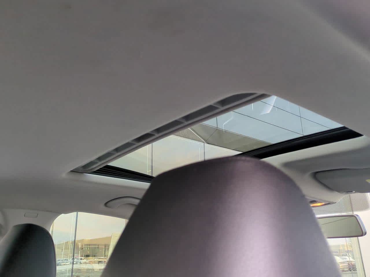 Thumbnail: 2015 Volkswagen Jetta - 21