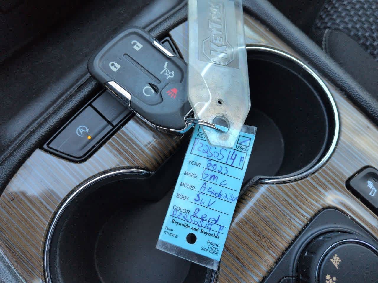 Thumbnail: 2023 GMC Acadia - 34