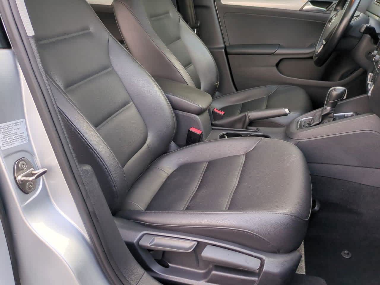 Thumbnail: 2015 Volkswagen Jetta - 22