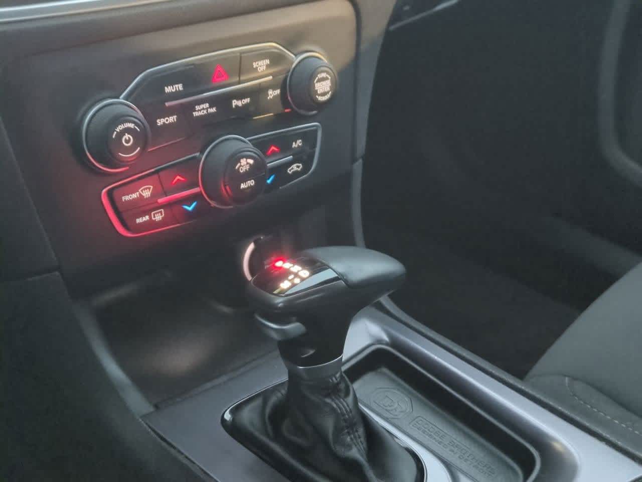 Thumbnail: 2018 Dodge Charger - 30