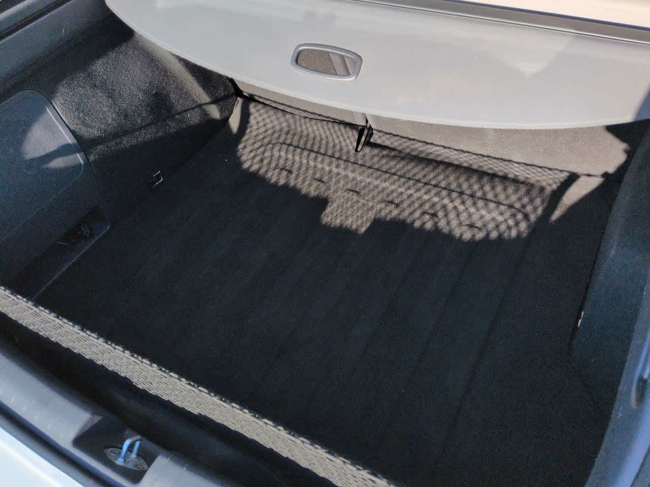 Thumbnail: 2018 Hyundai Ioniq - 35