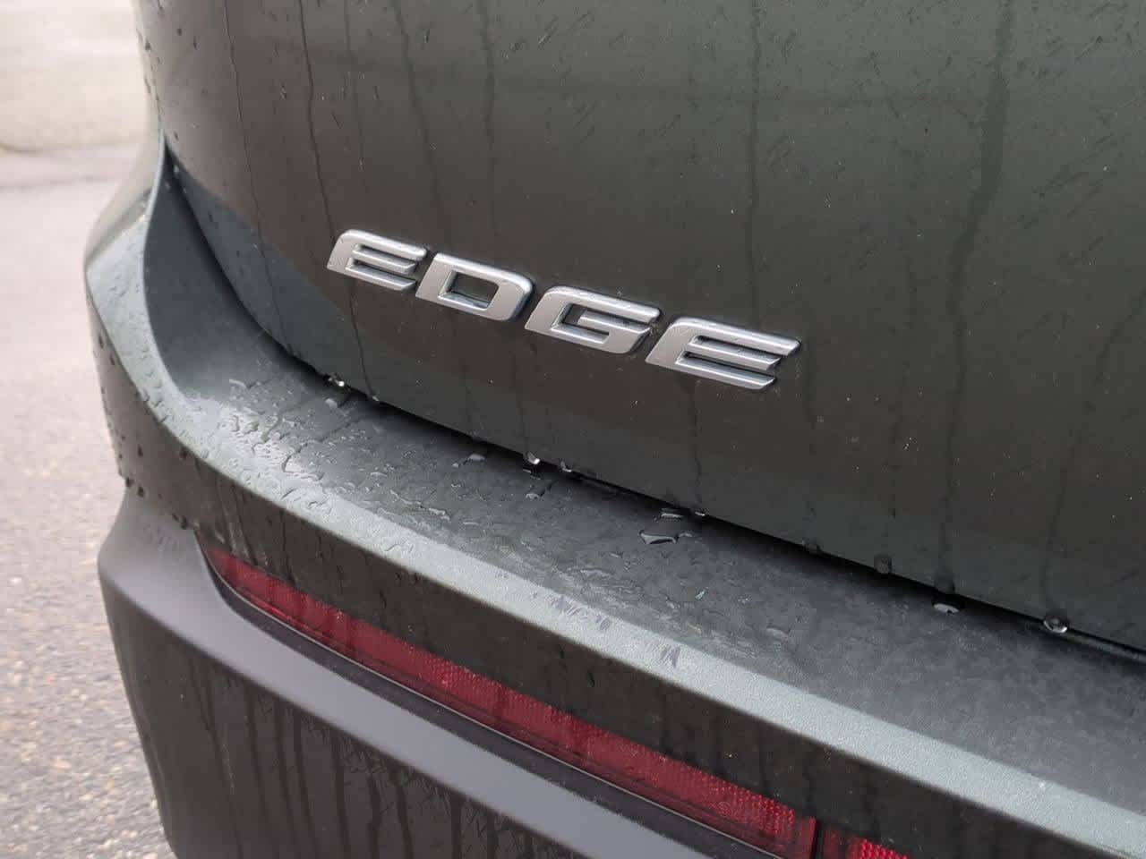 Thumbnail: 2015 Ford Edge - 12