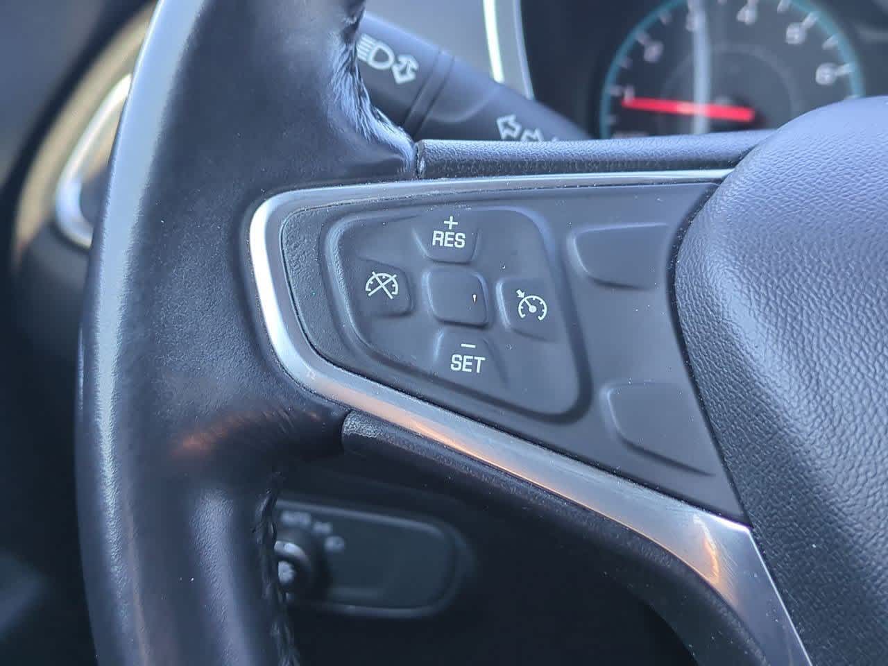 Thumbnail: 2018 Chevrolet Equinox - 22