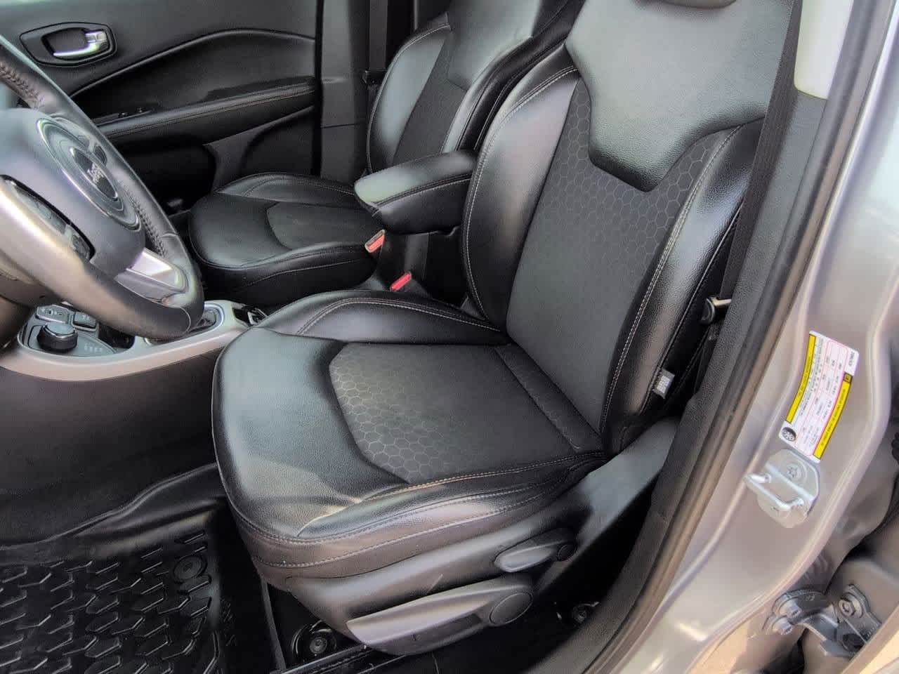 Thumbnail: 2019 Jeep Compass - 16