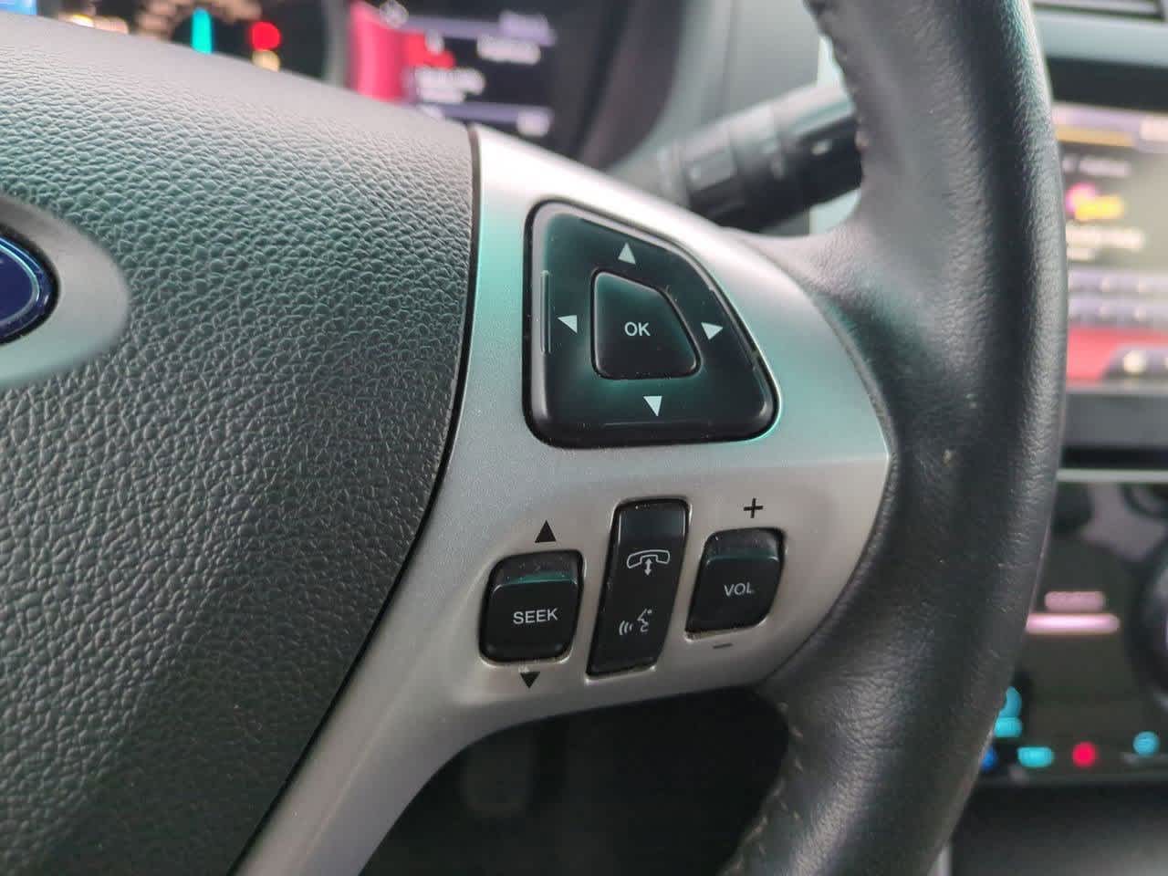 Thumbnail: 2015 Ford Explorer - 25