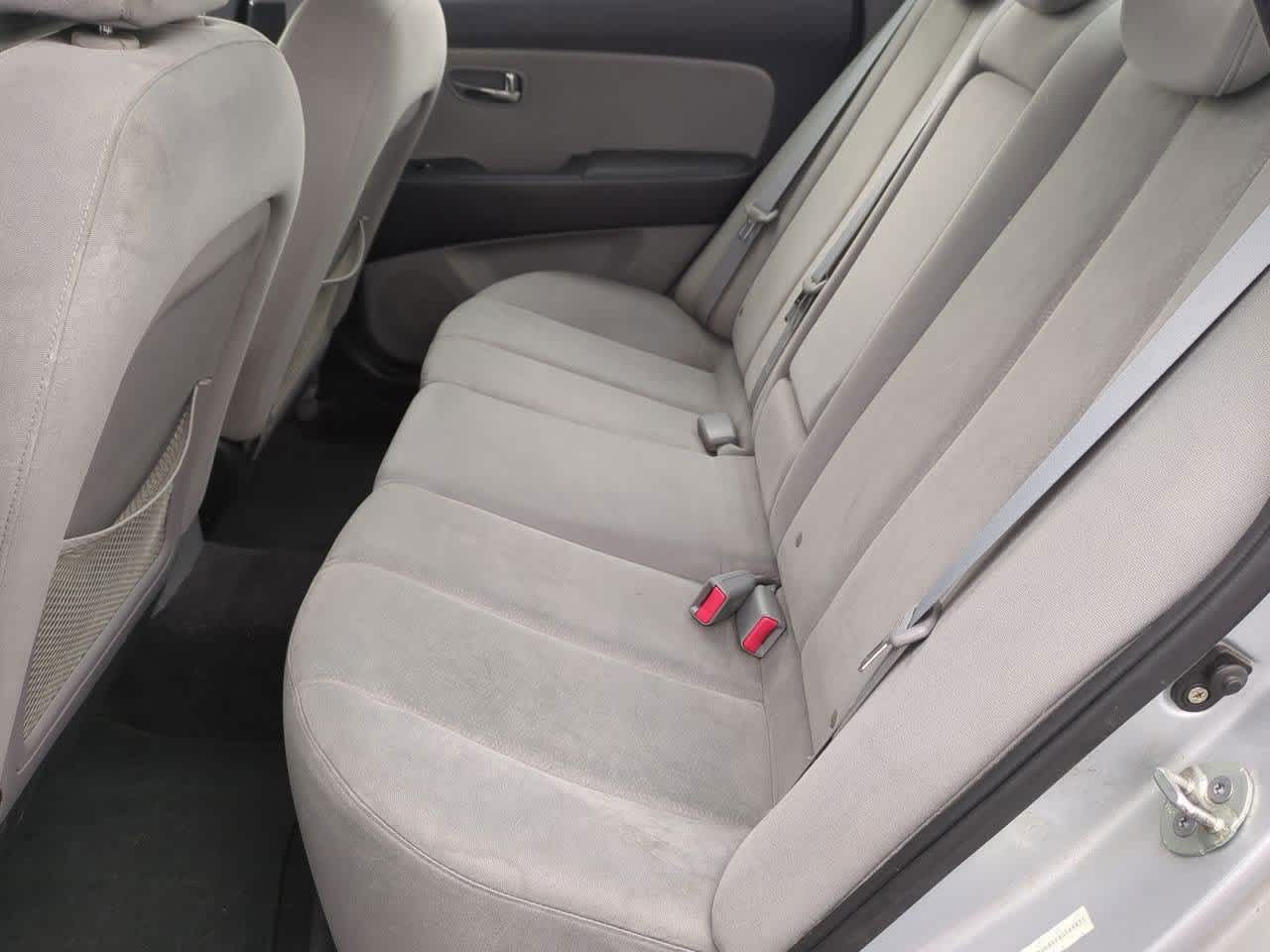 Thumbnail: 2010 Hyundai Elantra - 18